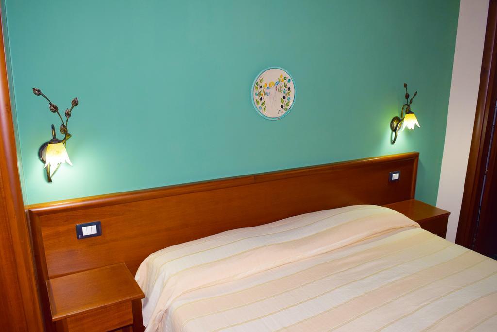 B&B Salotto Di Athena อากริเจนโต ภายนอก รูปภาพ